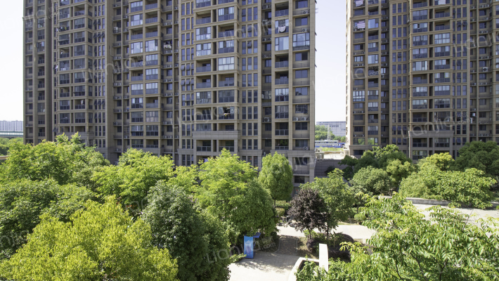 恒辉假日广场外景图