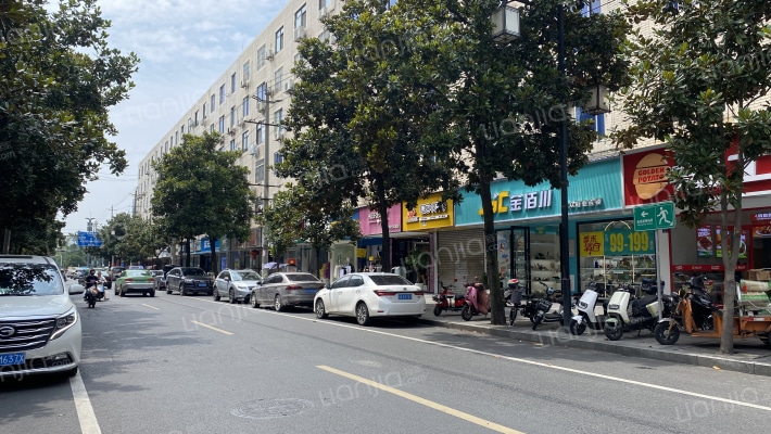 新锦华苑小区外景图