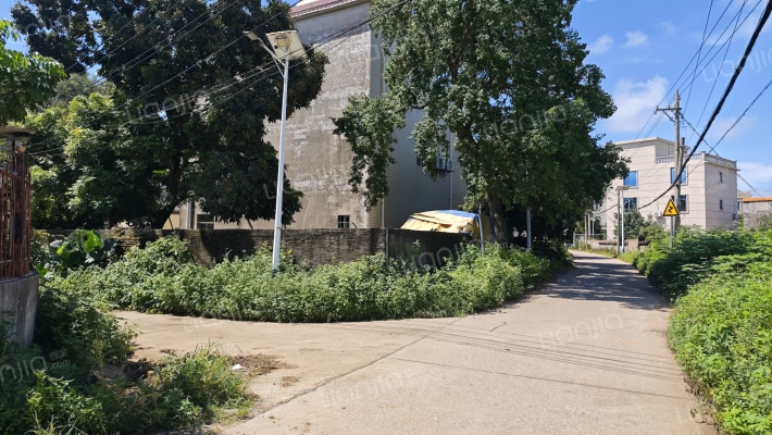 龙潭上村外景图