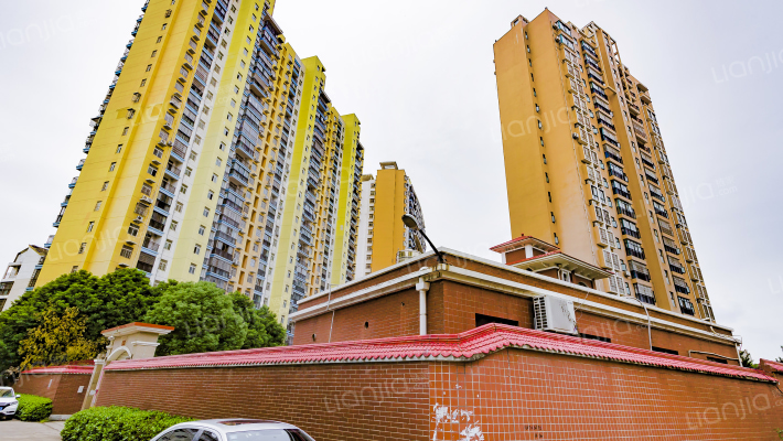 城市广场外景图