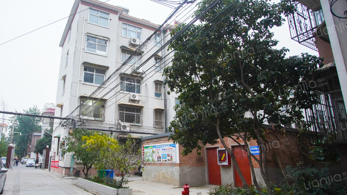 许昌市第一军干所家属院外景图