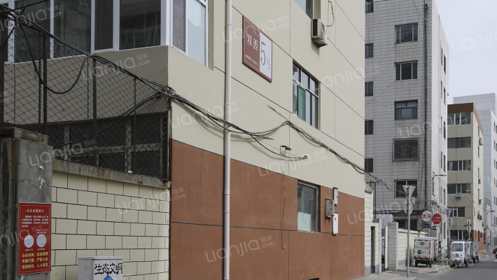 老军营东一条外景图