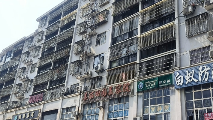 和谐园小区外景图