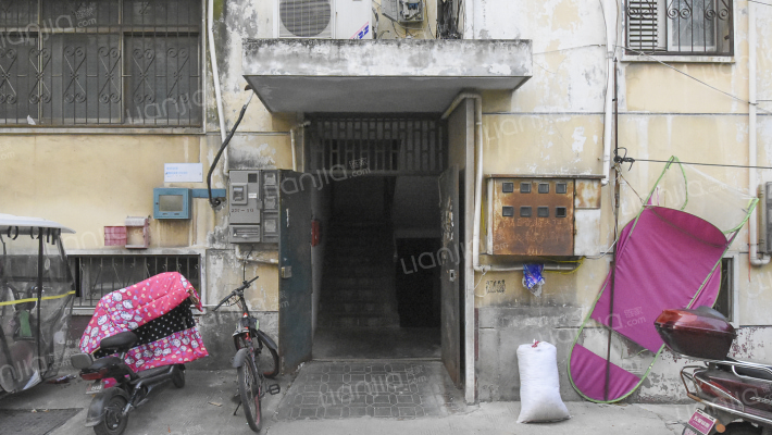 许模小区外景图