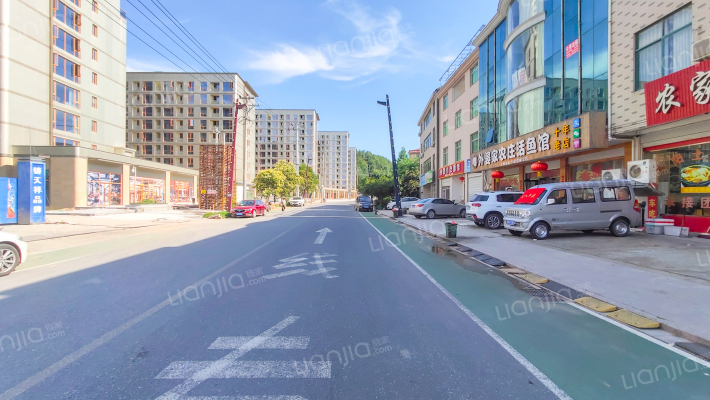 山顶一号外景图