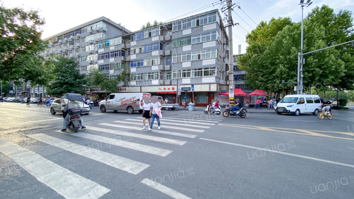 沣惠路小区外景图