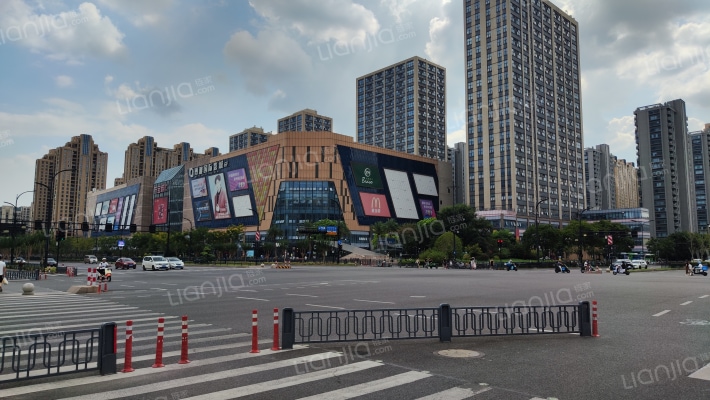 万宝城金街外景图