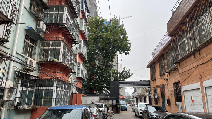 木器厂家属院外景图