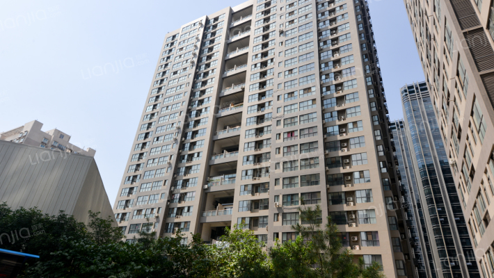 赛高街区外景图