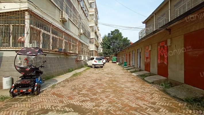 官渡街小学家属院外景图