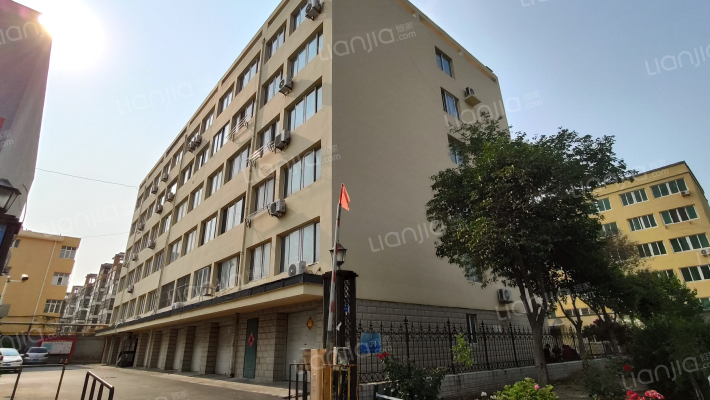 丽景苑小区外景图