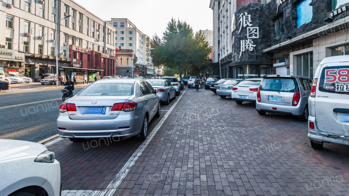 名门公寓外景图