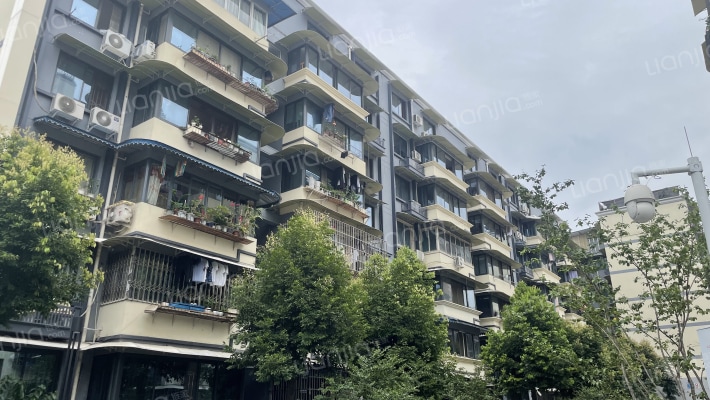 槐树苑A区外景图