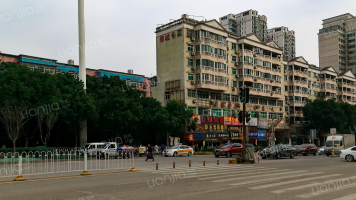 华城花园外景图