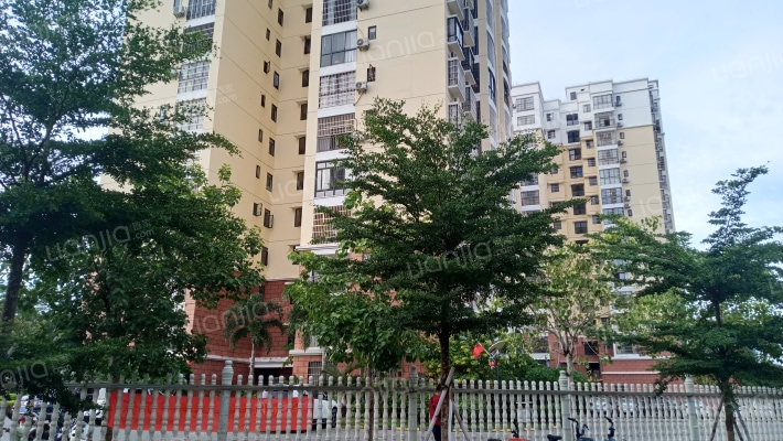 锦盘花园外景图