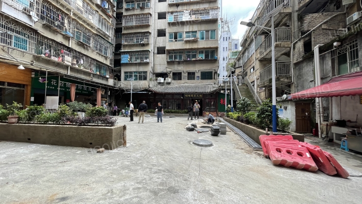 商务局宿舍外景图