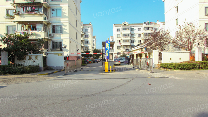 康佳花园五区外景图