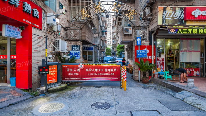 荷花公寓外景图