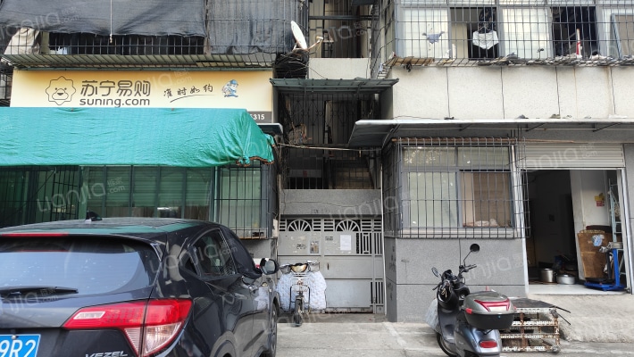 雄楚大道218号外景图