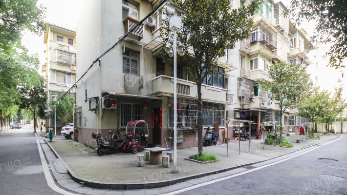 汽电小区外景图