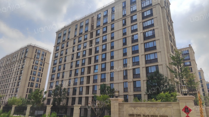 绿城桃李春风外景图