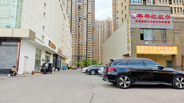 新兴悦达广场外景图