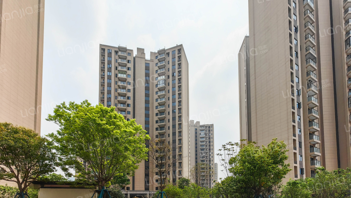 中骏·雍景台外景图