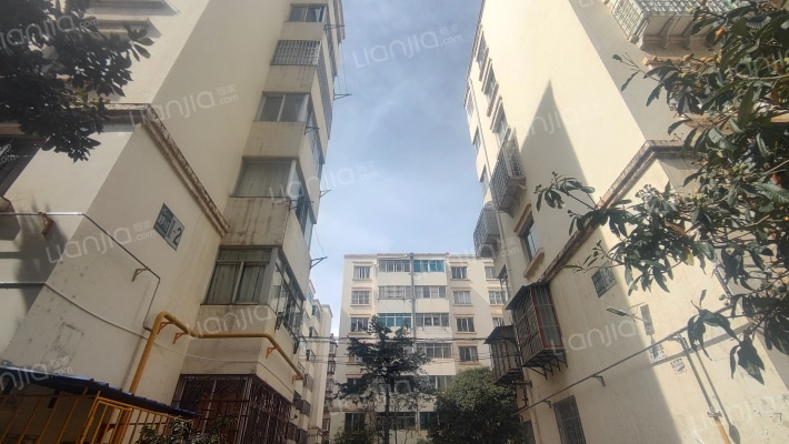 波罗小区外景图