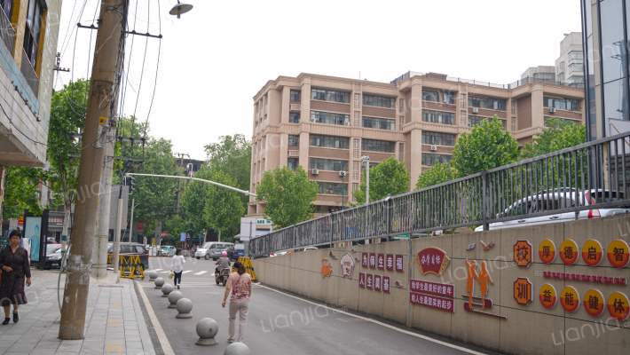 溁湾路小学教师宿舍外景图
