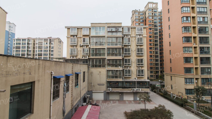 怡和苑东区外景图