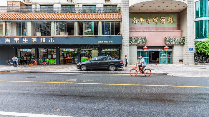 农行后院外景图