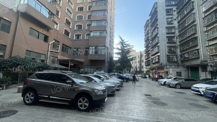 云南六建二处大厦外景图