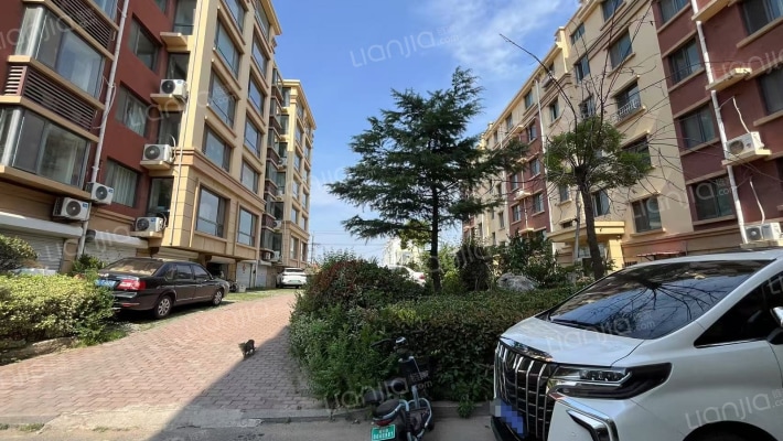 东城花园外景图