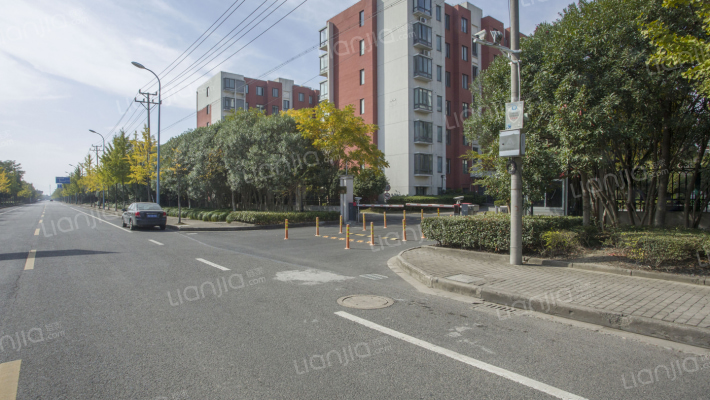 孚园小区外景图