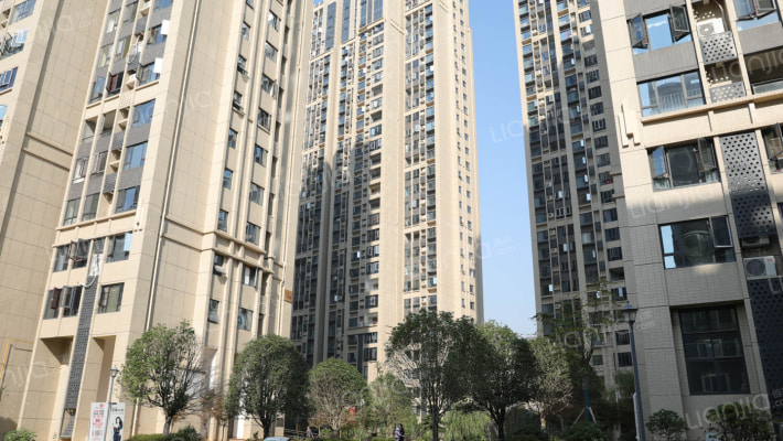 天鸿中央大院外景图