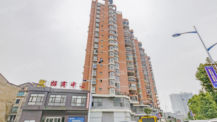 龙华一品外景图