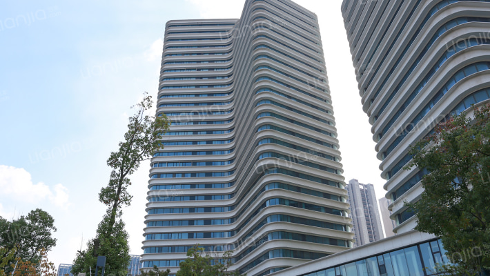 中鹰黑森林花园外景图