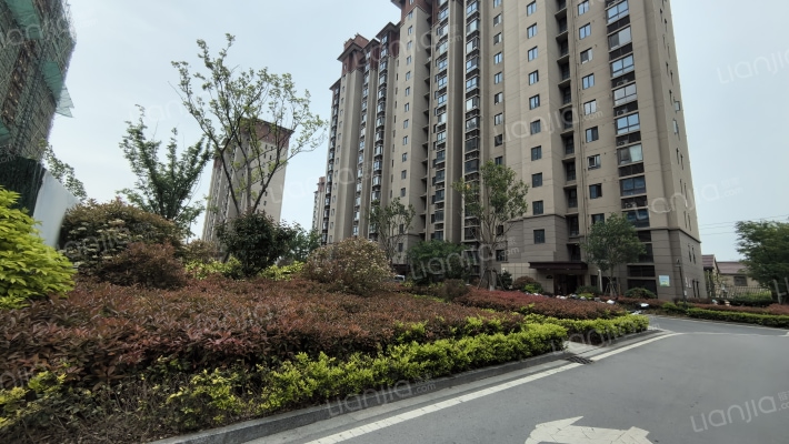 碧桂园翡翠湾外景图