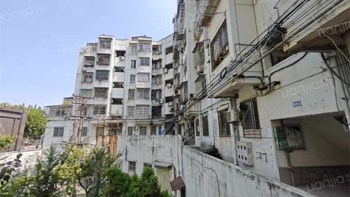 纸厂综合楼外景图