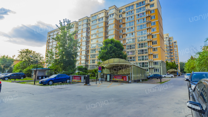 金地小区东区外景图