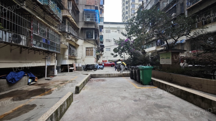 中华北路111号外景图