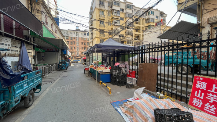 纺控商住楼外景图