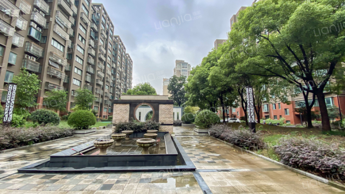 华灿公寓外景图