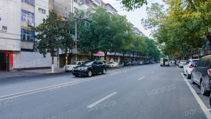 汉阳大街18号外景图