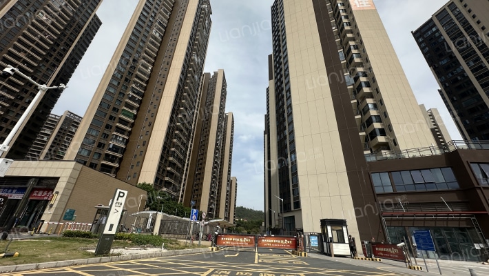 方圆天俊外景图