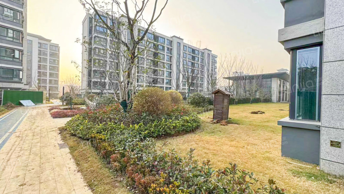 花世界湖悦外景图