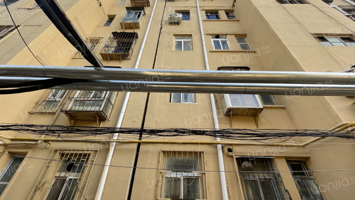 浴新南大街188号院外景图