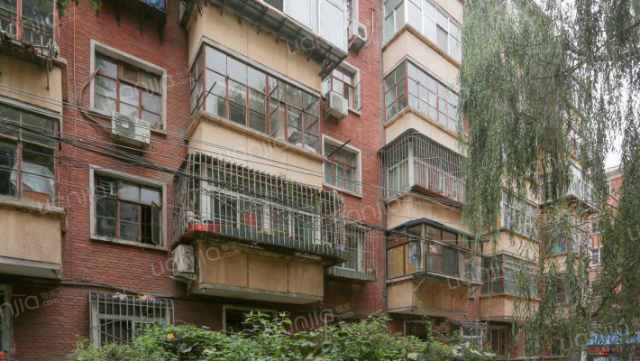 铁路西村外景图