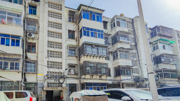 黄山新村二十九中宿舍外景图