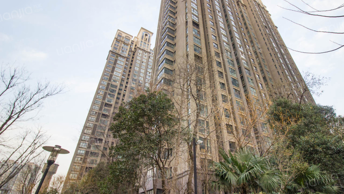 康桥溪山御府外景图